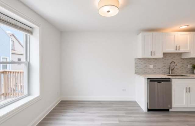 3131 North Monticello Avenue Gallery 1