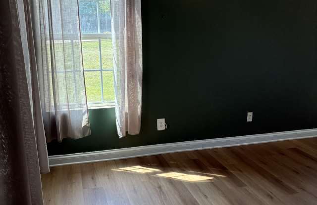 102 Arbor Meadow Court Gallery 3
