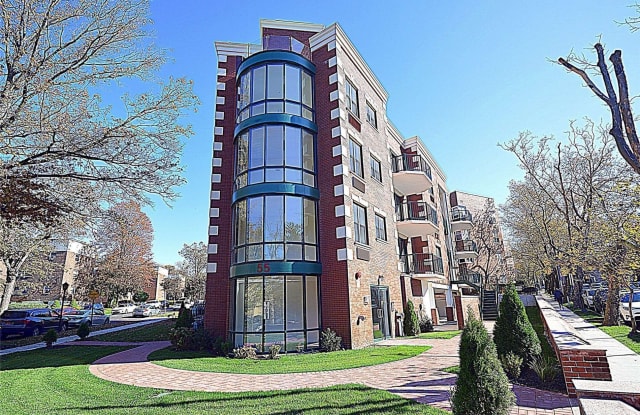 55 S Middle Neck Road - 55 Middle Neck Road, Great Neck Plaza, NY 11021
