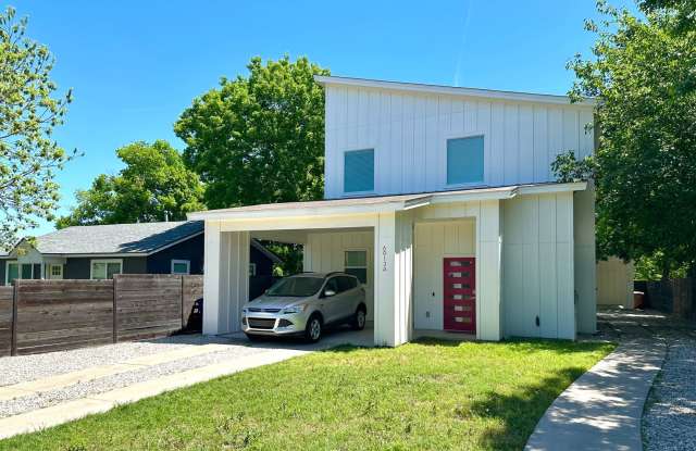 Modern 2 bed/2.5 bath Central Austin Home photos photos