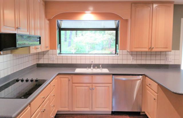 29 Thorndale Place - 29 Thorndale Place, Moraga, CA 94556
