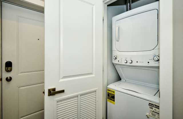 1752 West 18th Place - 2S Gallery 2