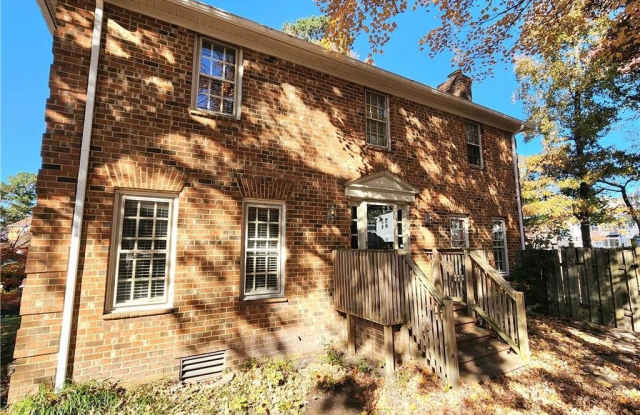 330 Faire Chase - 330 Faire Chase, Chesapeake, VA 23322