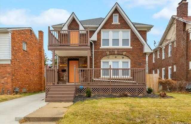 14112 Mettetal Street photos photos