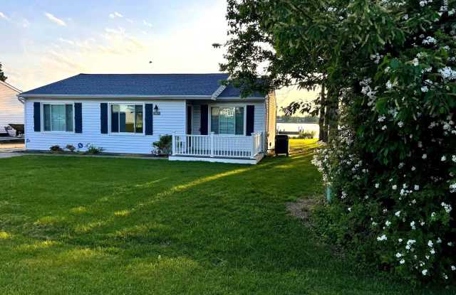 1819 SHERMAN Drive photos photos