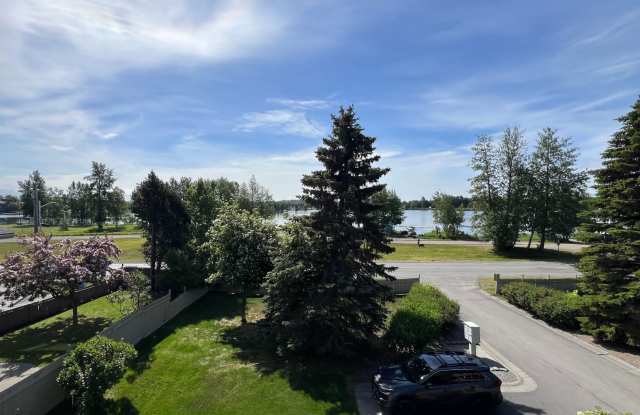 Lake Hood views! (2) Bed / (2) Bath Condo Garage Parking! photos photos