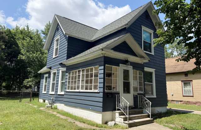 222 N. Gorham Gallery 3