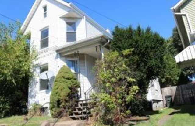 2-3 bedroom house Rochester Gallery 1