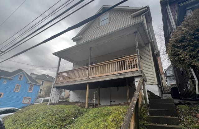 574 Pennsylvania Avenue - B - 574 Pennsylvania Avenue, Morgantown, WV 26501