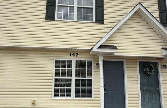 Nice 2 bedroom, 2.5 bath Townhouse photos photos