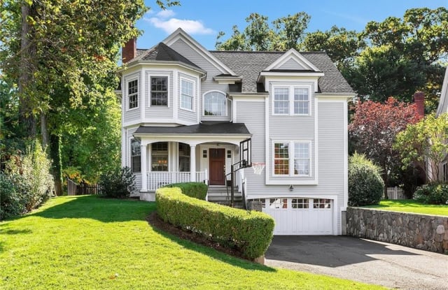 51 Phillips Lane - 51 Phillips Lane, Darien, CT 06820