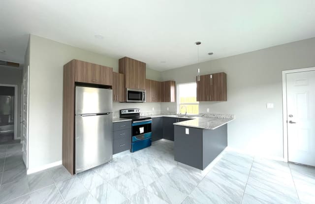 3803 Las Vistas Ln - 3803 Las Vistas Ln, Weslaco, TX 78599