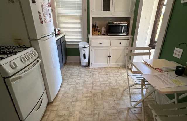1 Bedroom Apartment Near UW-La Crosse Gallery 4