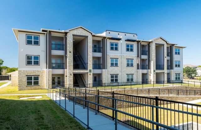 Terrace at Southern Oaks - Affordable Housing Gallery 3