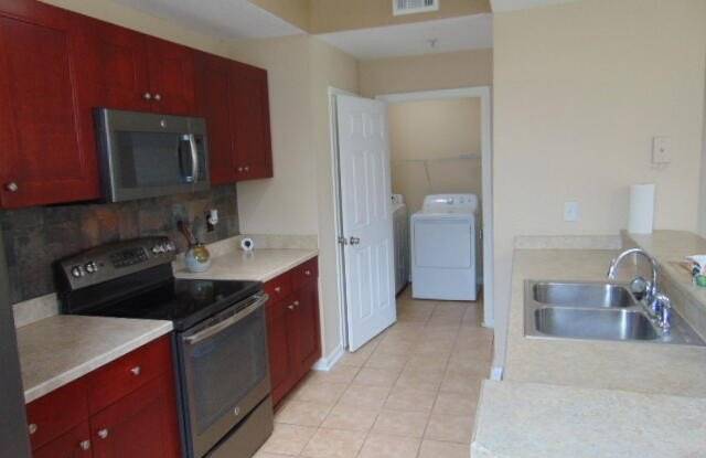 10075 GATE Parkway NE Gallery 4