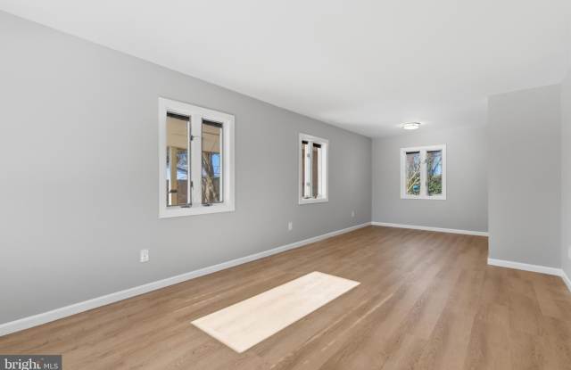 1813 OLMSTEAD Drive Gallery 3