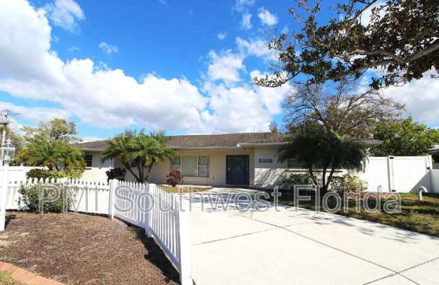 2805 Satsuma Drive photos photos