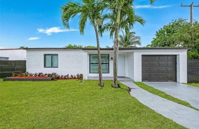 1720 North 25th Avenue photos photos