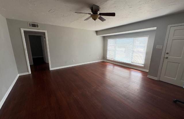 2604 44th Street photos photos