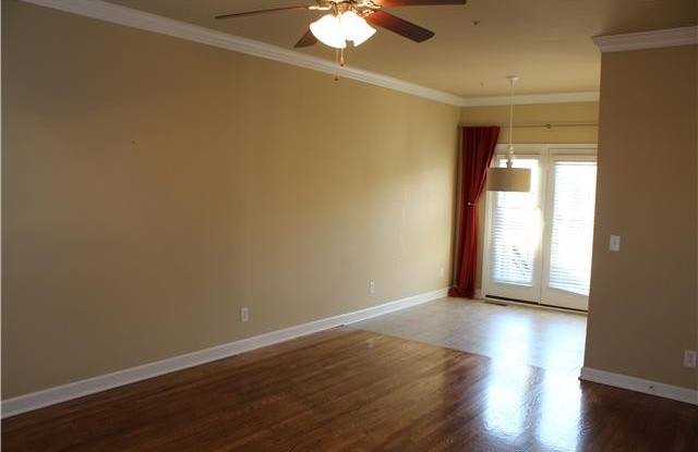 1010 McKenna Dr Gallery 3