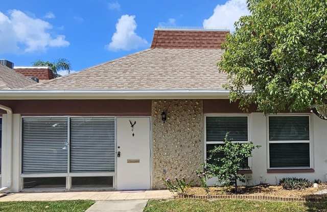 4330 TAHITIAN GARDENS CIRCLE - 4330 Tahitian Gardens Circle, Holiday, FL 34691