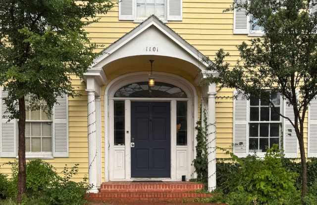 Amazing 7 bed in west Campus for Aug 2026 photos photos