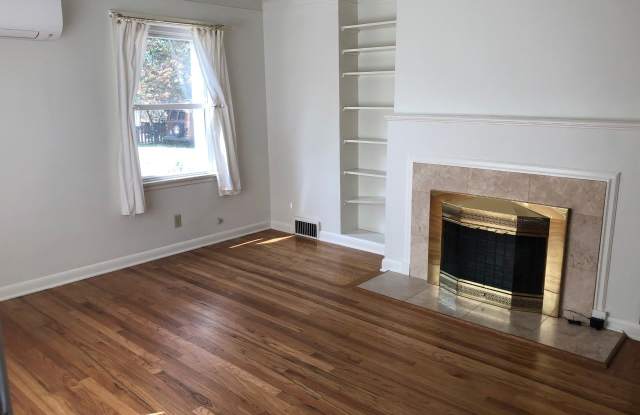 1202 NE 98th St. Gallery 4