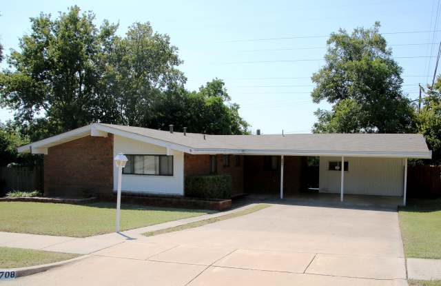 Please excuse our mess while this make ready is in progress! - 3708 Slade Boulevard, Fort Worth, TX 76116