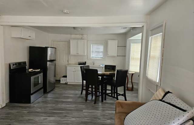 Room in 2 Bedroom Home at Whitaker Cir NW photos photos