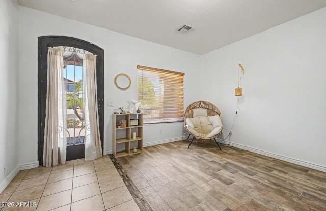 731 W MESQUITE TREE Lane Gallery 4