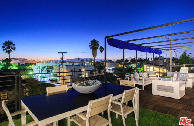 303 Venice Way - 303 Venice Way, Los Angeles, CA 90291
