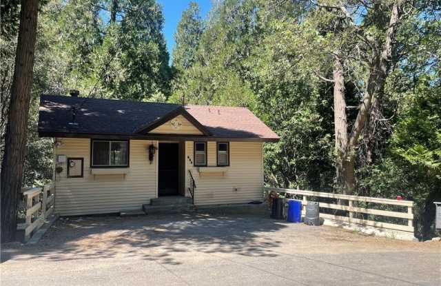 652 Knoll Drive photos photos