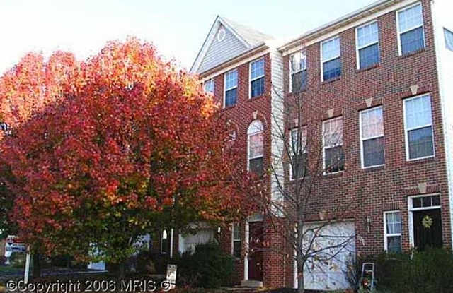 2552 James Madison Cir - 2552 James Madison Circle, McNair, VA 20171
