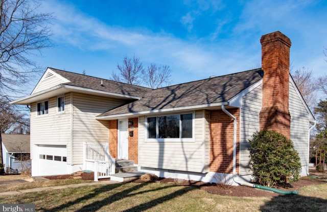 5803 HARVEY PLACE - 5803 Harvey Place, Rose Hill, VA 22310