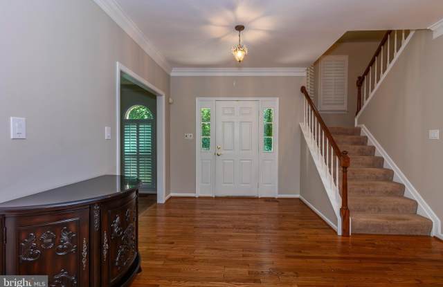 7300 SCARLET OAK COURT photos photos