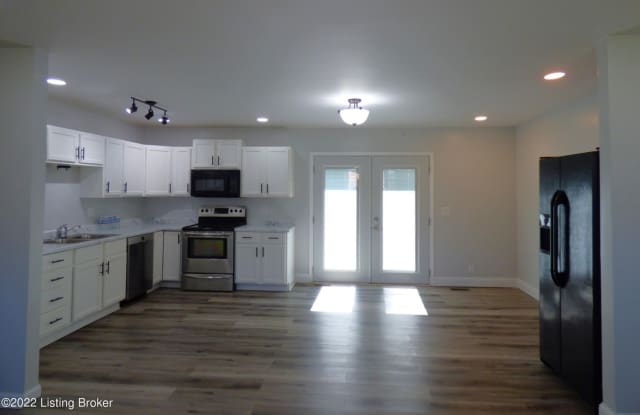 Welcome Home to this Charming, Renovated All-Brick Ranch in Mt. Washington! Gallery 4