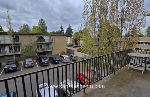 11010 NE 68th St photos photos