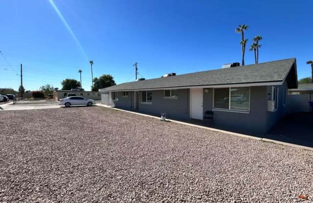 2 bedroom 1 bathroom unit, nice white shaker kitchen cabinets! photos photos