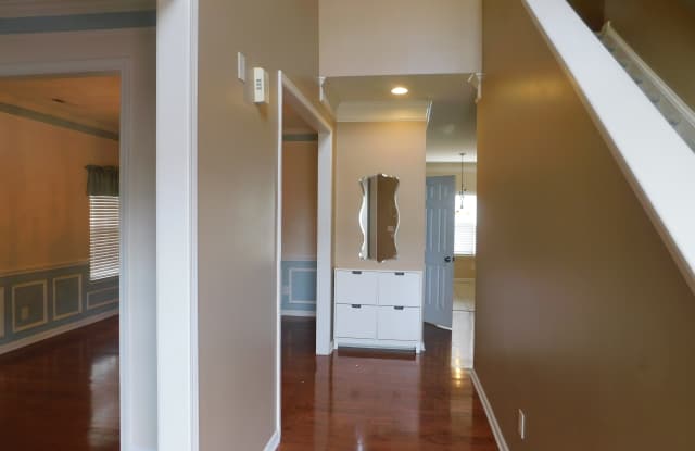 9629 Rothman Ln Gallery 2