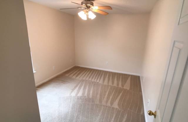 4972 Grand Lakes Dr N Gallery 4