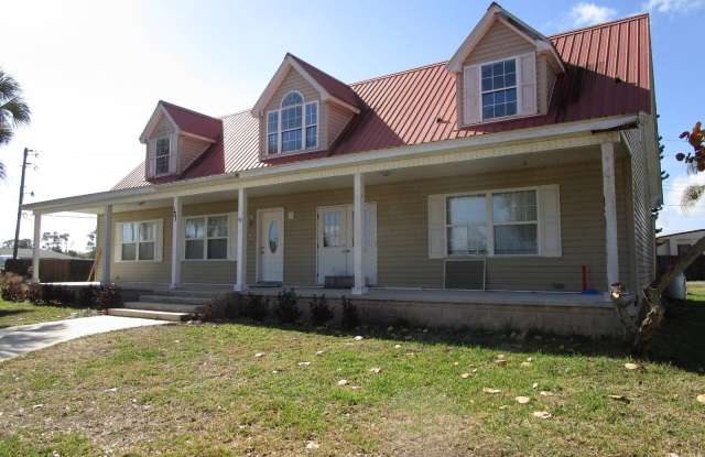 6111 Shorewood Way photos photos