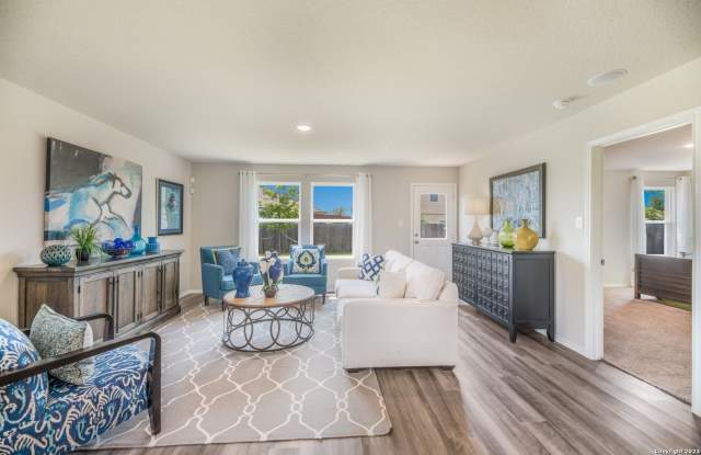 160 Cordova Crossing Gallery 4