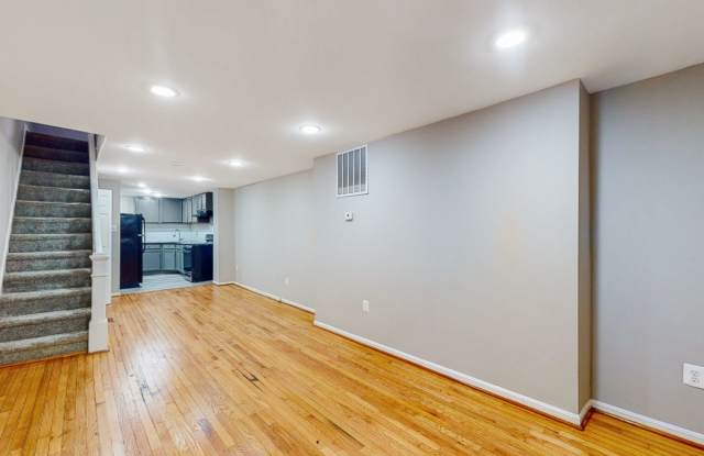Spacious 3-Bedroom/ 2 Bathrooms home with Modern Amenities in Pigtown! Gallery 4