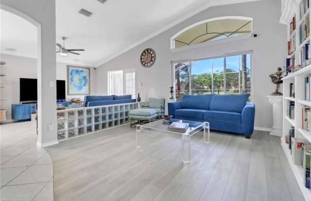 7477 Lourdes Ct Gallery 3