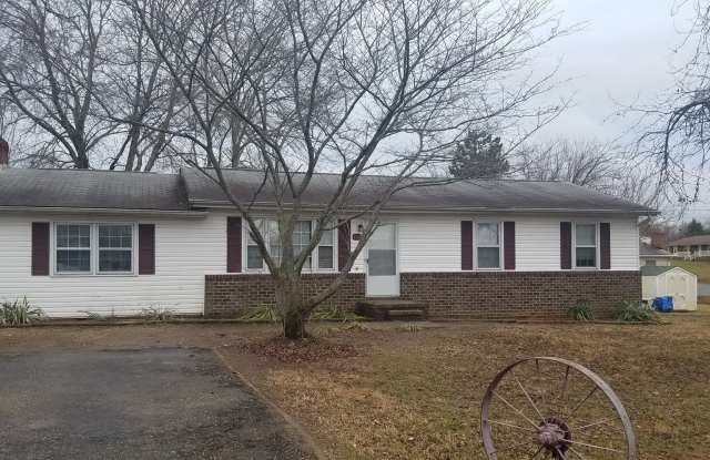 One Level Living in Fredericksburg! photos photos
