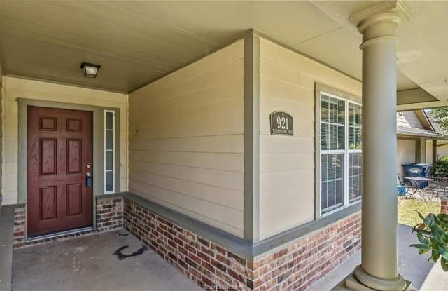 921 Windmeadows Drive Gallery 3