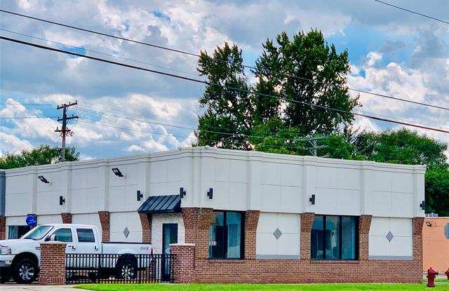 25641 PLYMOUTH Road Gallery 3