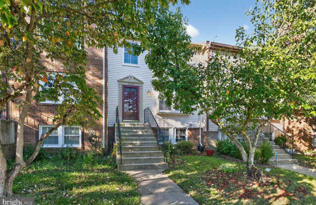 5320 LAROCHELLE CT - 5320 Larochelle Court, Kingstowne, VA 22315