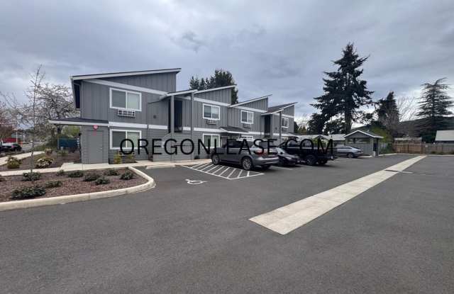 Newer 2-Bedroom Apartment Gallery 1
