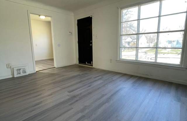 Cozy & Comfortable 2 Bedroom Home-Move In Ready!! photos photos Cozy & Comfortable 2 Bedroom Home-Move In Ready!! photos photos